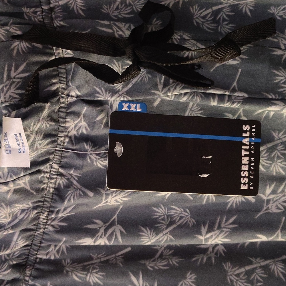 Essentials Men's Gray Patterned Shorts - Picture 3 of 6